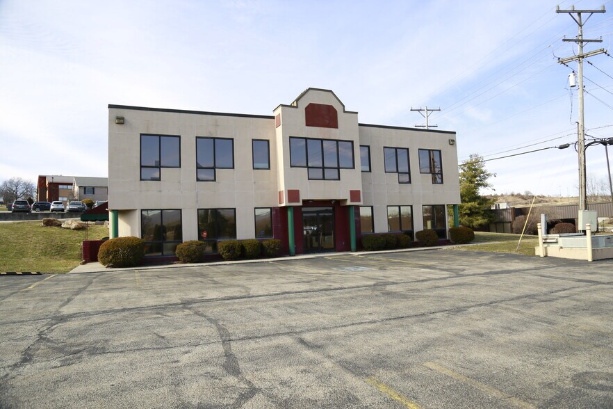 More Photos Of 2 Highland Park Dr, Uniontown Medical For Lease