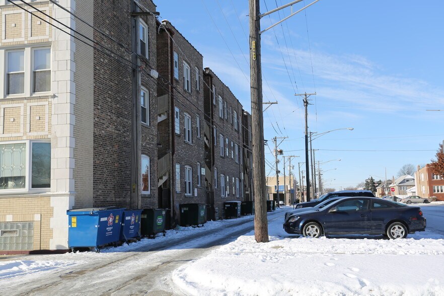 More Photos Of 6500-6512 Cermak Rd, Berwyn Apartments For Lease