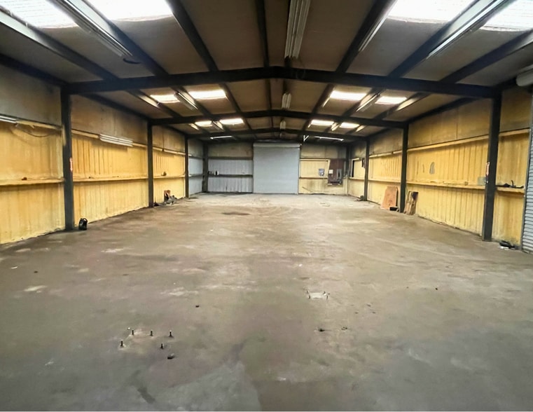 More Photos Of 5230 Gordon Smith Dr, Rowlett Warehouse For Sale