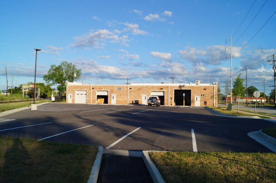 More Photos Of 1110 Fenwick St, Augusta Light Distribution For Lease