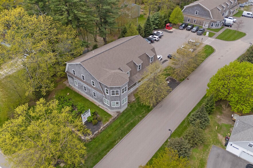 More Photos Of 2 Village Park Dr, York Flex For Lease