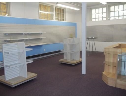 More Photos Of 657 Quarry St, Fall River Freestanding For Lease