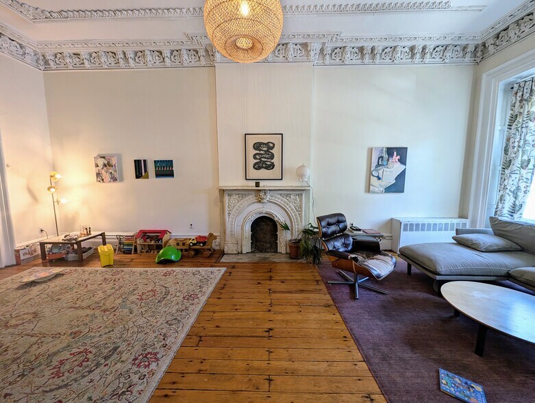 More Photos Of 92 Fort Greene Pl, Brooklyn Apartments For Sale