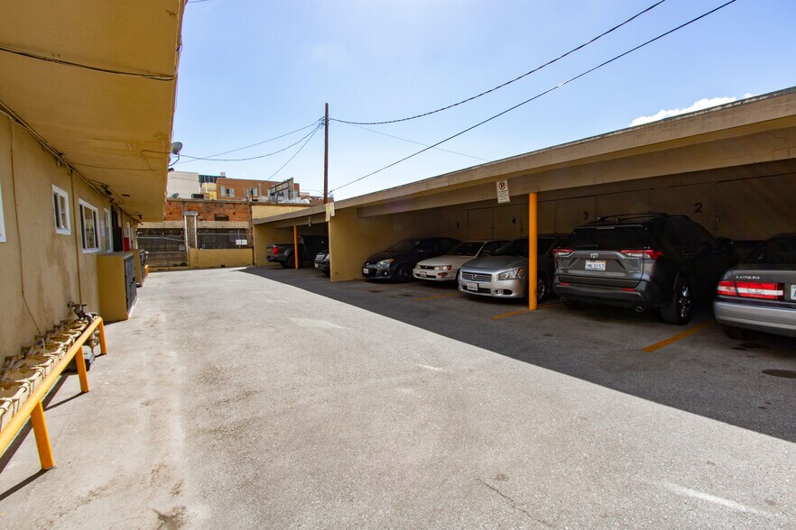 More Photos Of 685 S Coronado St, Los Angeles Apartments For Sale