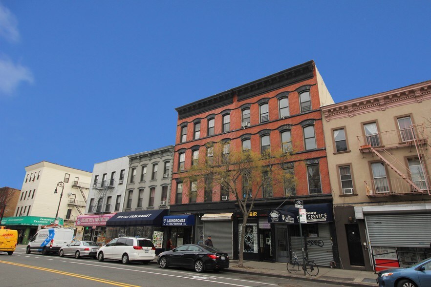 More Photos Of 1008 Manhattan Ave, Brooklyn Storefront Retail Residential For Lease