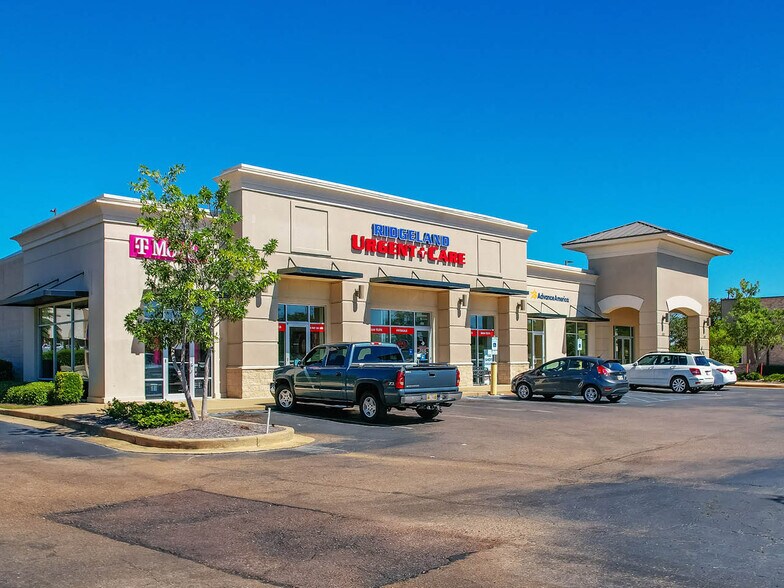 More Photos Of 920 E County Line Rd, Ridgeland Freestanding For Lease