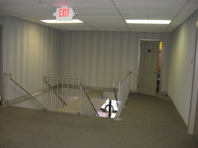 More Photos Of 35 Abercorn St, Savannah Storefront Retail Office For Lease