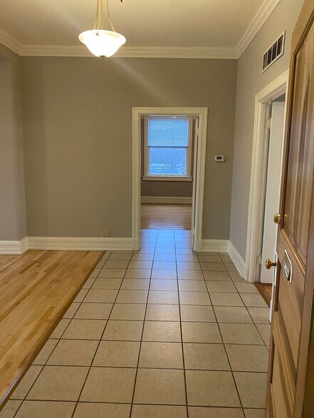 More Photos Of 306 W Main St, Frankfort Coworking Space