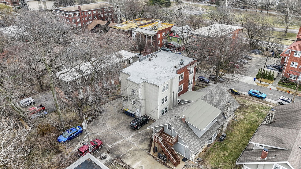 More Photos Of 4226-4228 Locust St, Kansas City Apartments For Sale