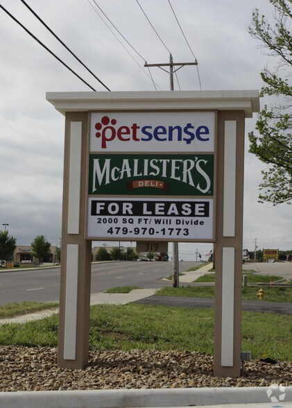 More Photos Of 319 Weir Rd, Russellville Unknown For Lease