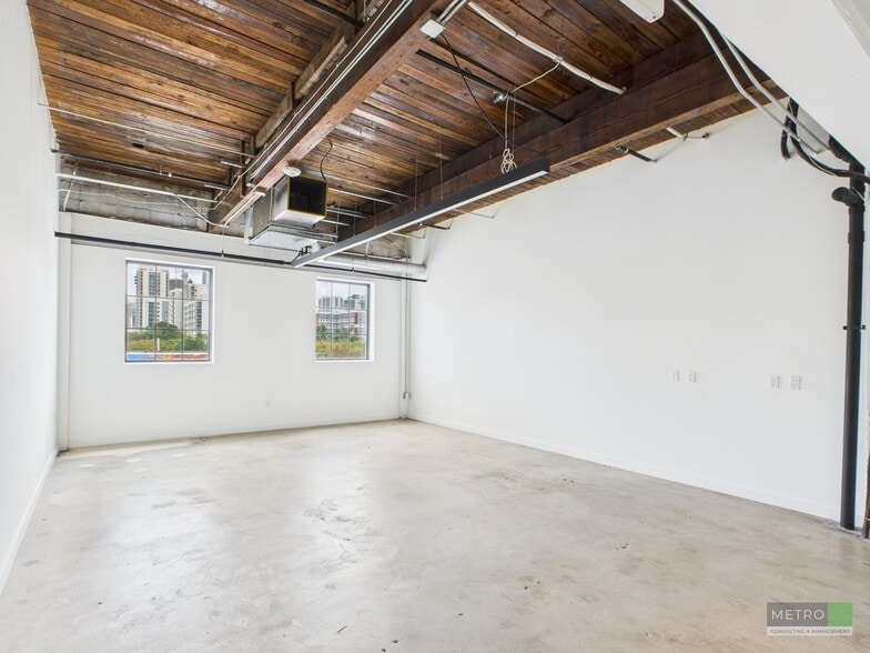More Photos Of 2509 N Miami Ave, Miami Loft Creative Space For Lease