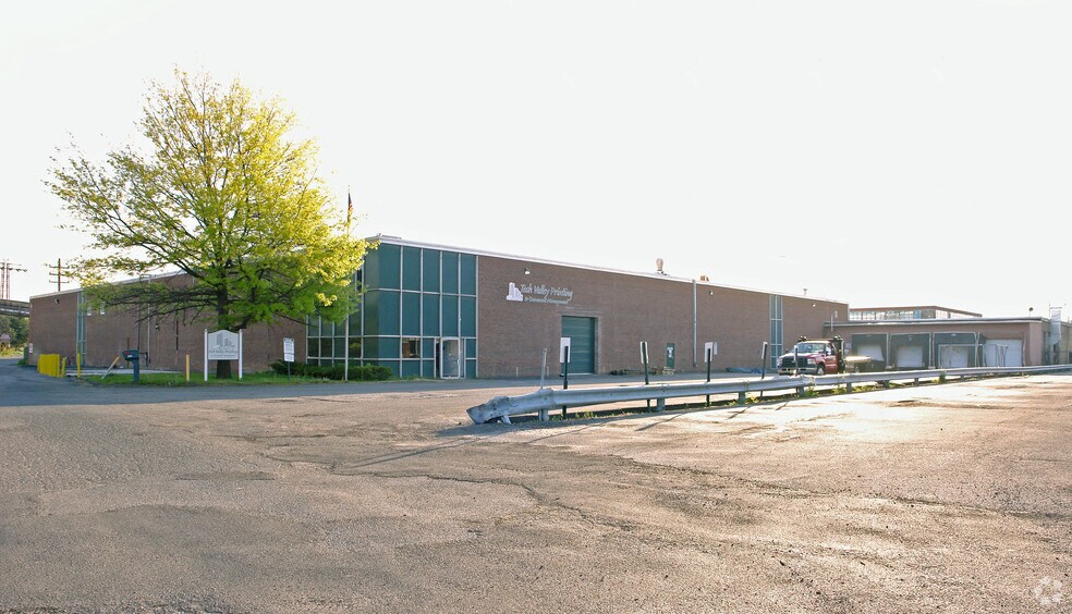 More Photos Of 2550 9th Ave, Watervliet Manufacturing For Lease