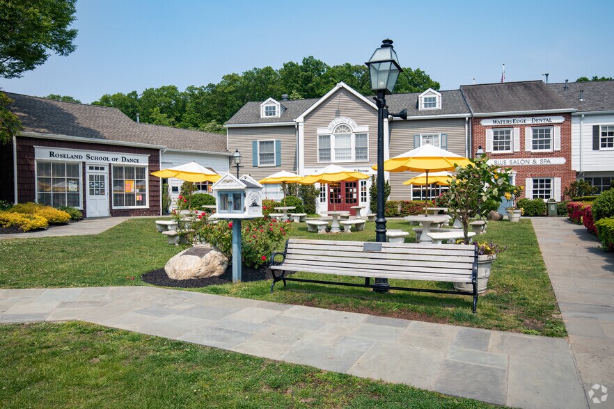 More Photos Of 97-147 Main St, Stony Brook Unknown For Lease