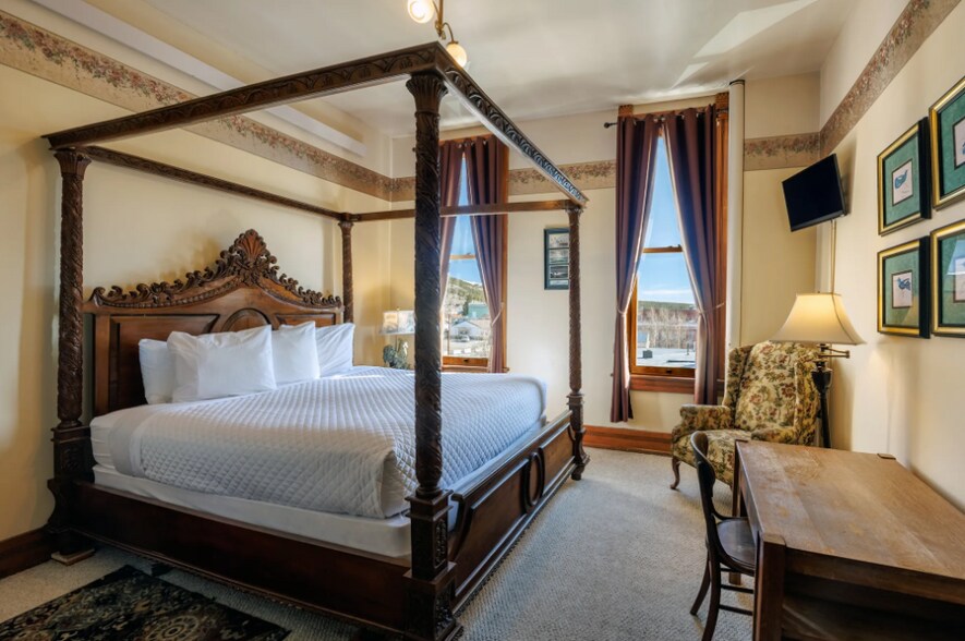More Photos Of 700 Harrison Ave, Leadville Hotel For Sale