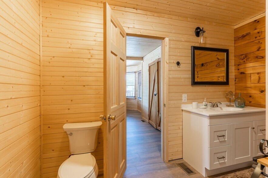 More Photos Of 235 Farmers Market Dr, Hillsville Restaurant For Sale