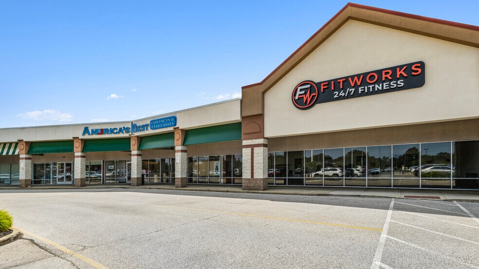 More Photos Of 9110-9170 Mentor Ave, Mentor Storefront For Lease