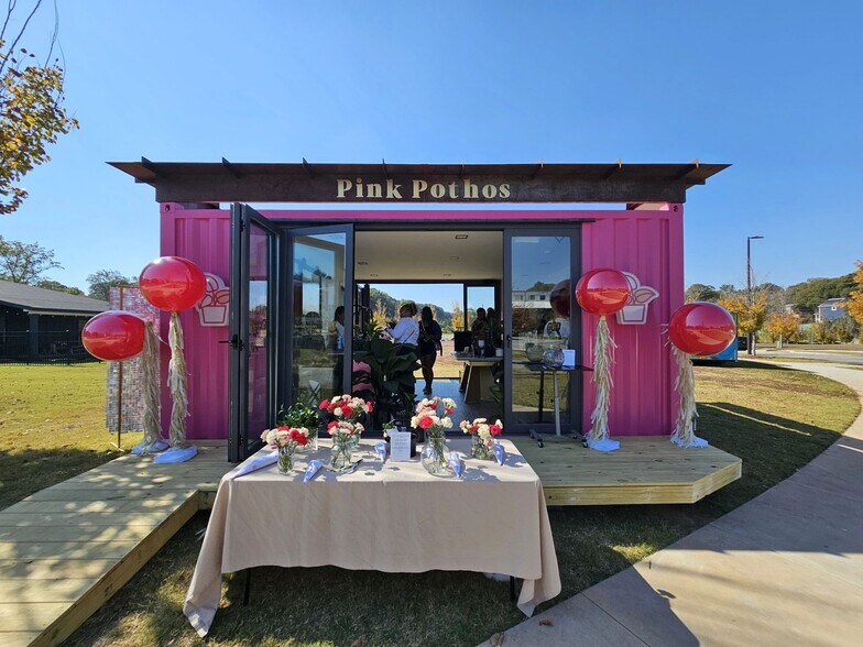 More Photos Of 352 University Ave SW, Atlanta Land For Lease