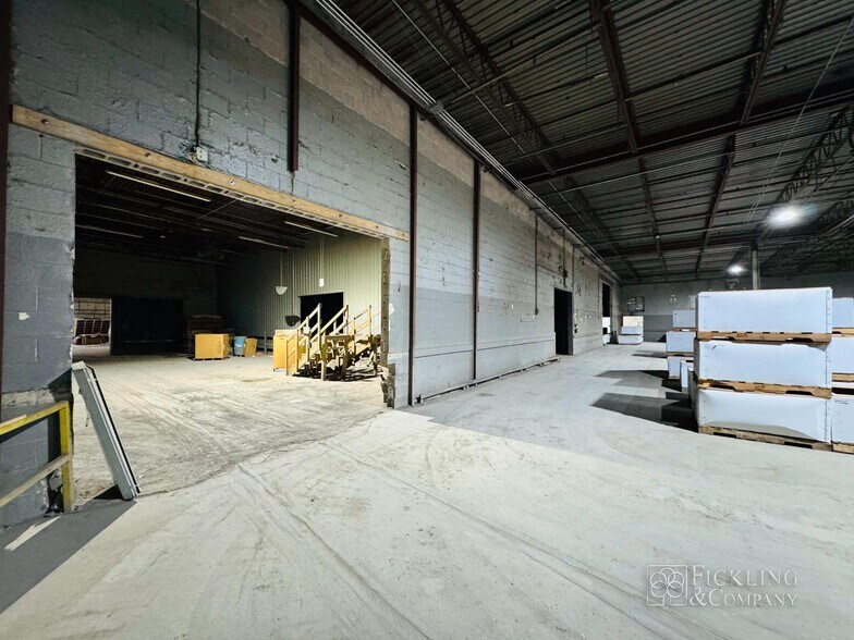 More Photos Of 139 Benjamin Hill Dr, Fitzgerald Warehouse For Sale