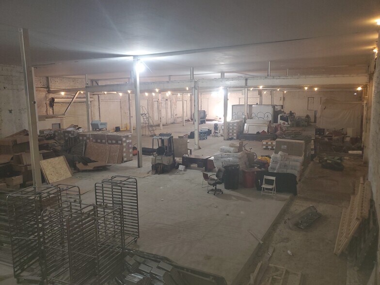 More Photos Of 335 Moffat St, Brooklyn Distribution For Sale