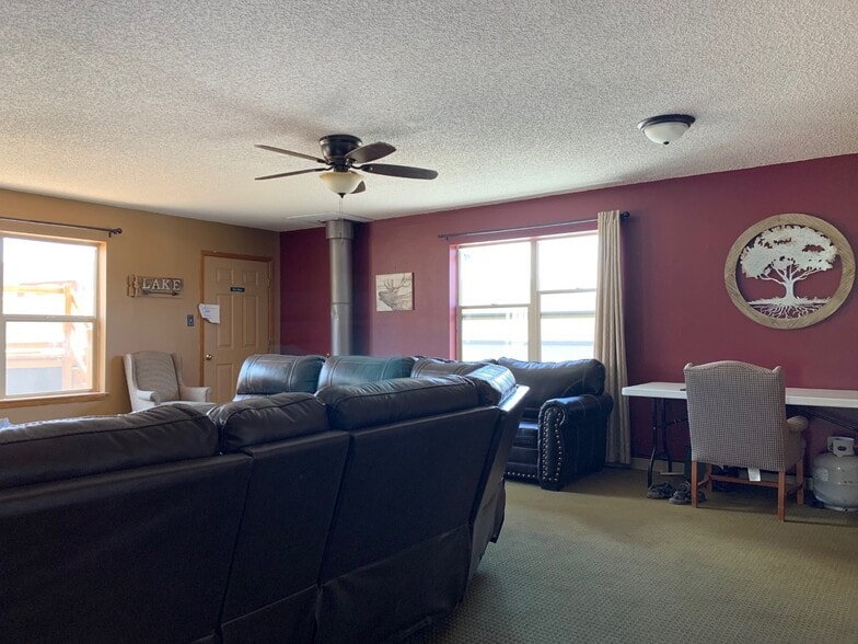 More Photos Of 715 Highway 64 E, Eagle Nest Hotel For Sale