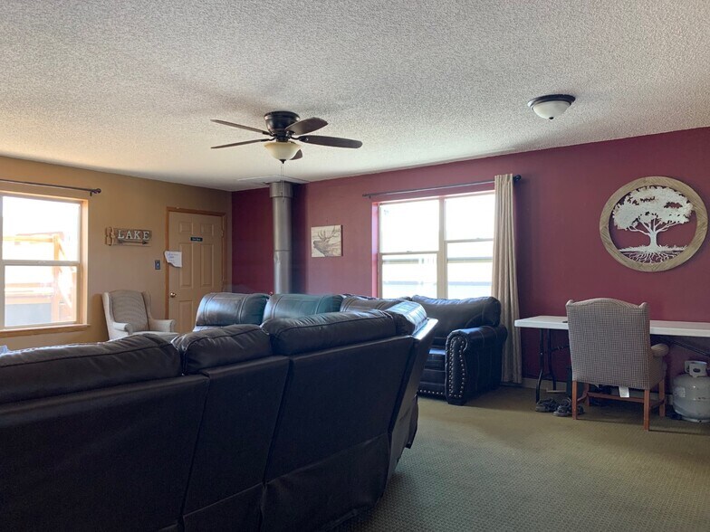 More Photos Of 715 Highway 64 E, Eagle Nest Hotel For Sale