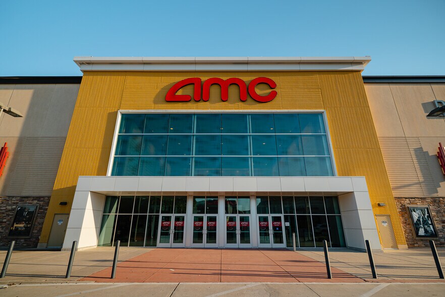 More Photos Of 5100 Belt Line Rd, Addison Unknown For Lease