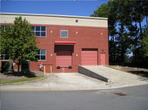 More Photos Of 2053 Franklin Way SE, Marietta Flex For Lease