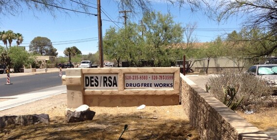 More Photos Of 4004-4006 N Romero Rd, Tucson Office For Sale