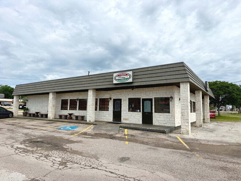 Primary Photo Of 6106 Wesley St, Greenville Restaurant For Sale