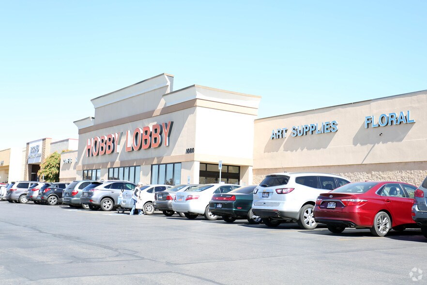 More Photos Of 1070-1080 N Main St, Layton Freestanding For Sale