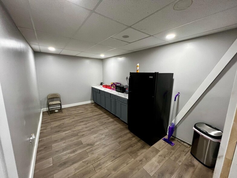 More Photos Of 6450 E Hancock St, Detroit Warehouse For Sale