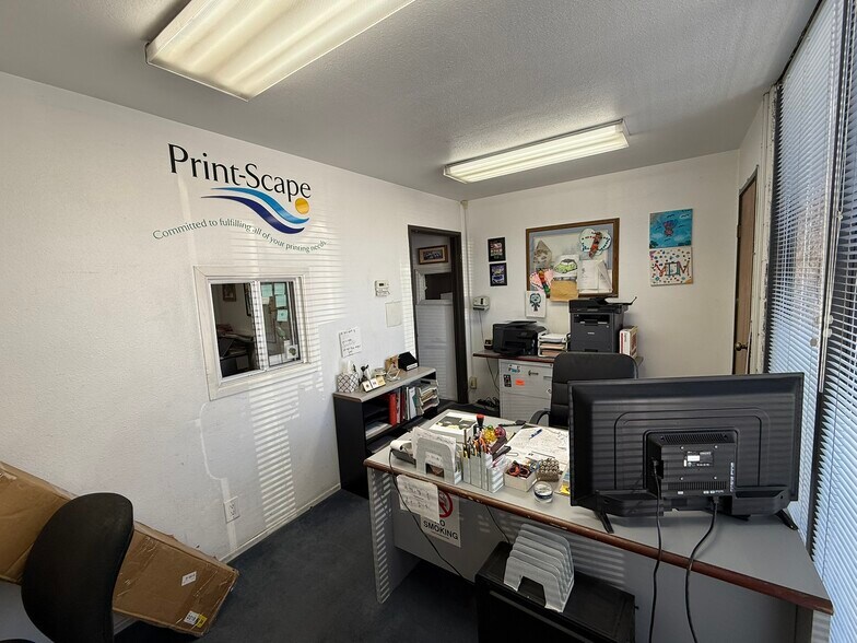 More Photos Of 12846-12955 Arroyo St, Sylmar Warehouse For Sale