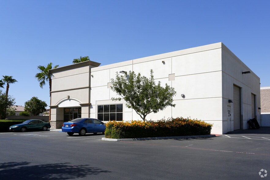 More Photos Of 43152 Madison St, Indio Warehouse For Lease