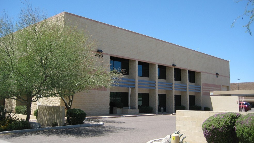 More Photos Of 420 S Smith Rd, Tempe Office For Sale