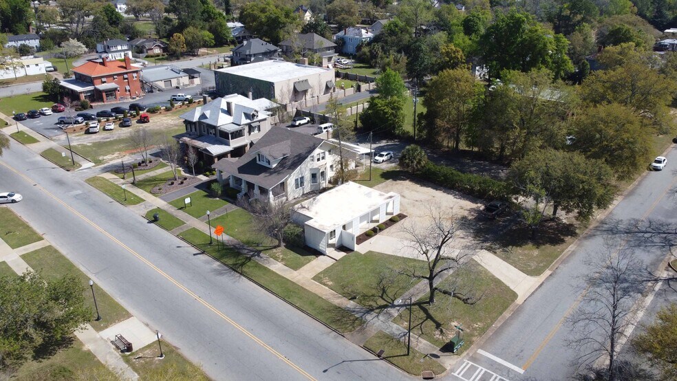 More Photos Of 500 N Jefferson St, Albany Medical For Sale
