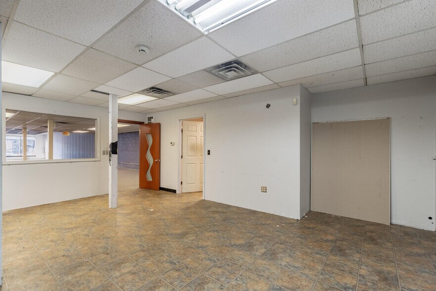 More Photos Of 18 Water St, Danvers Storefront Retail Office For Sale