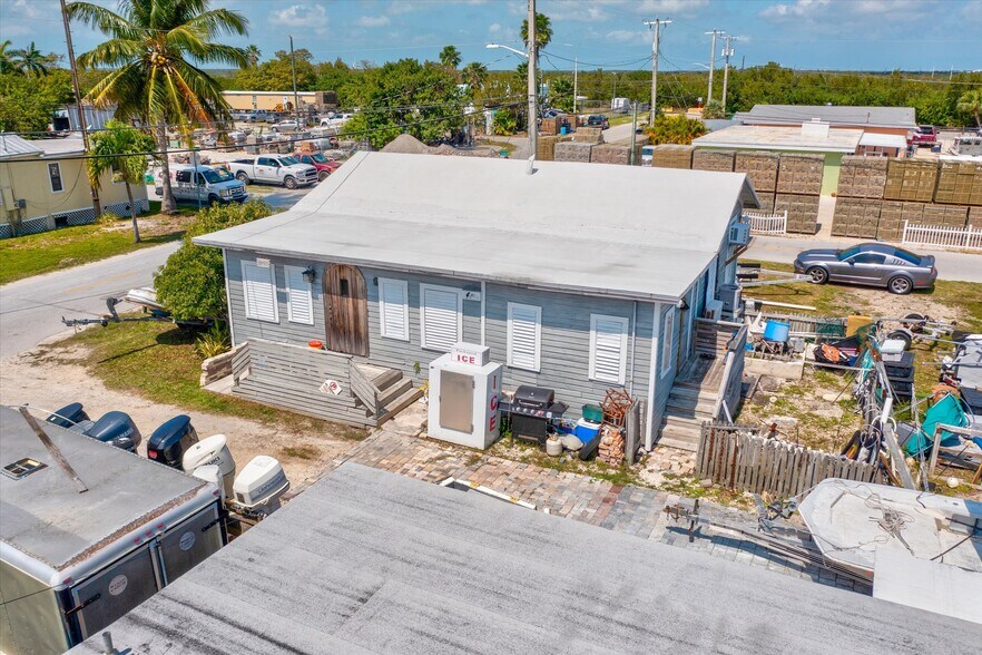 More Photos Of 24931 Overseas Hwy, Summerland Key Restaurant For Lease