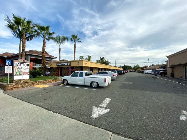 More Photos Of 2428 Newport Blvd, Costa Mesa Freestanding For Sale