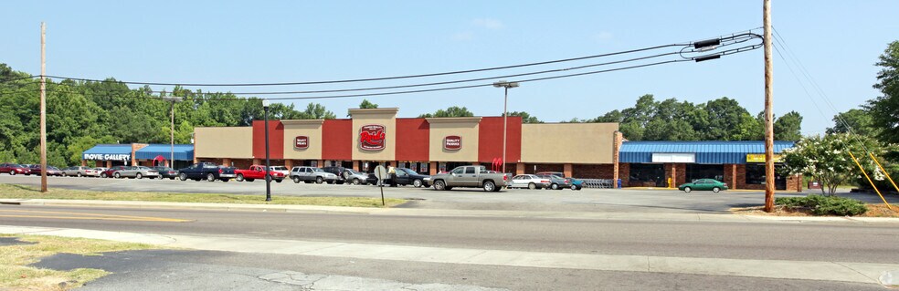 More Photos Of 211-221 W Columbia Ave, Batesburg Storefront For Sale