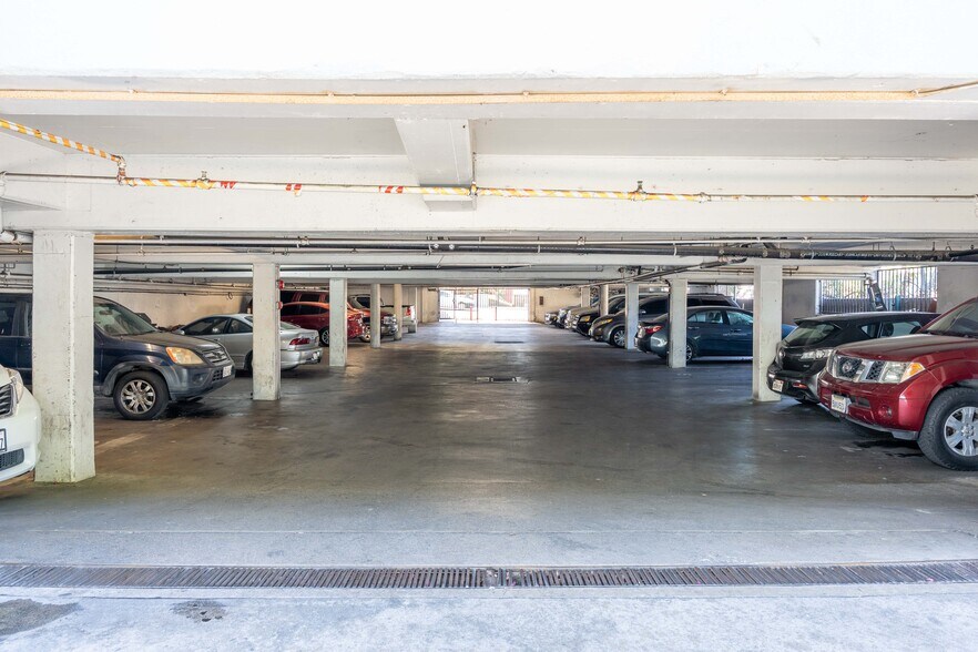 More Photos Of 13061 Vanowen St, North Hollywood Apartments For Sale