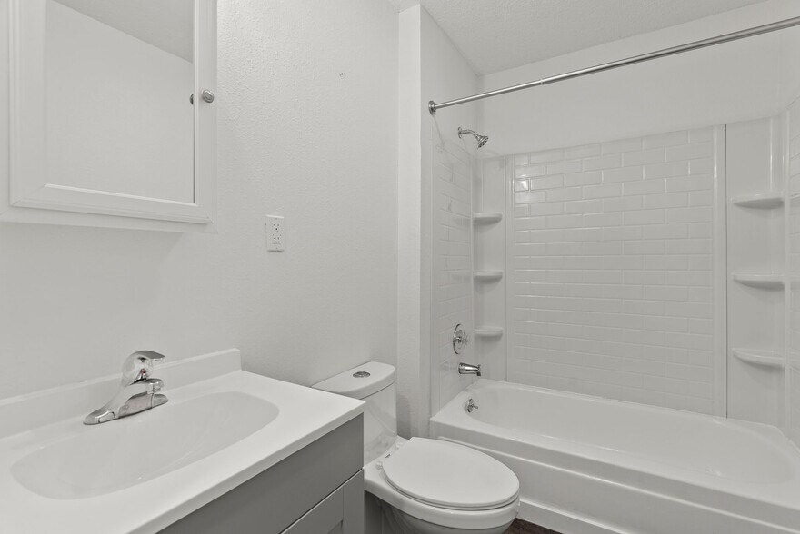 More Photos Of 1424 W 10th Ave, Spokane Apartments For Sale