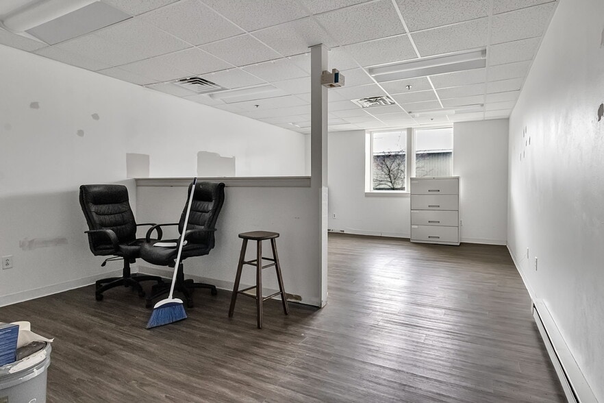 More Photos Of 2-85 Bristol Ln, Ellicottville General Retail For Lease