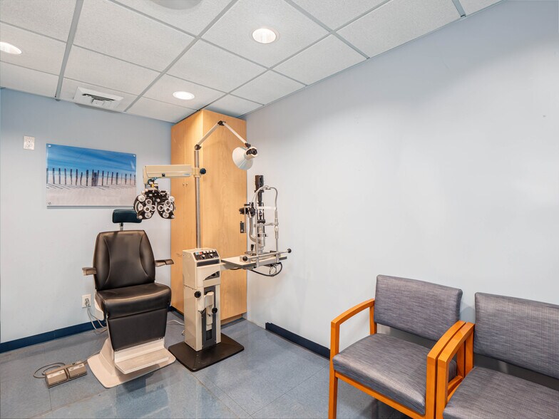 More Photos Of 157 E 72nd St, New York Apartments For Sale