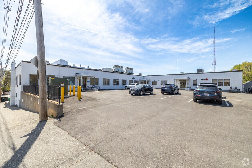 More Photos Of 25-29 Needham St, Newton Office For Lease