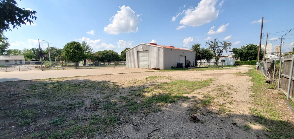 More Photos Of 503 S 1st St, Temple Warehouse For Lease