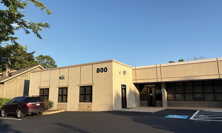 More Photos Of 800 E Washington St, Greenville Office For Sale