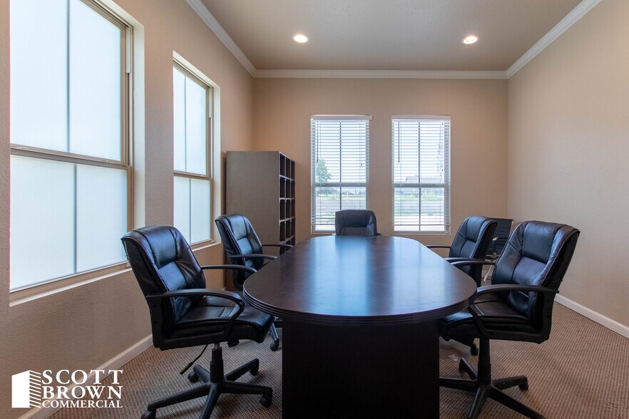 More Photos Of 2366-2372 S Uecker Ln, Lewisville Unknown For Lease