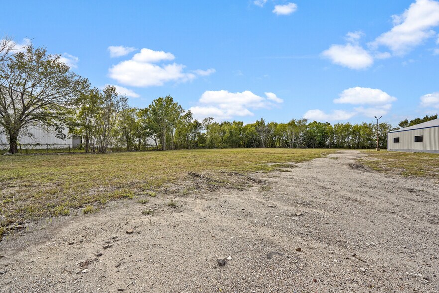 More Photos Of 14029 Almeda Rd, Houston Warehouse For Lease
