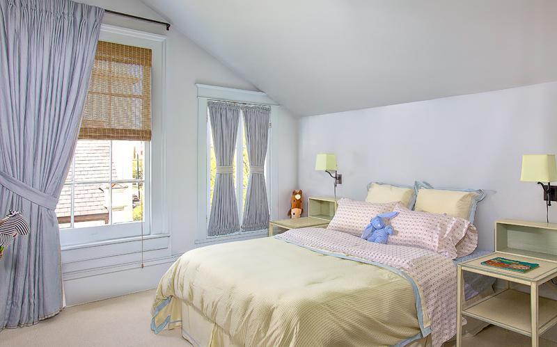 More Photos Of 1912 St Charles Ave, New Orleans Office For Sale