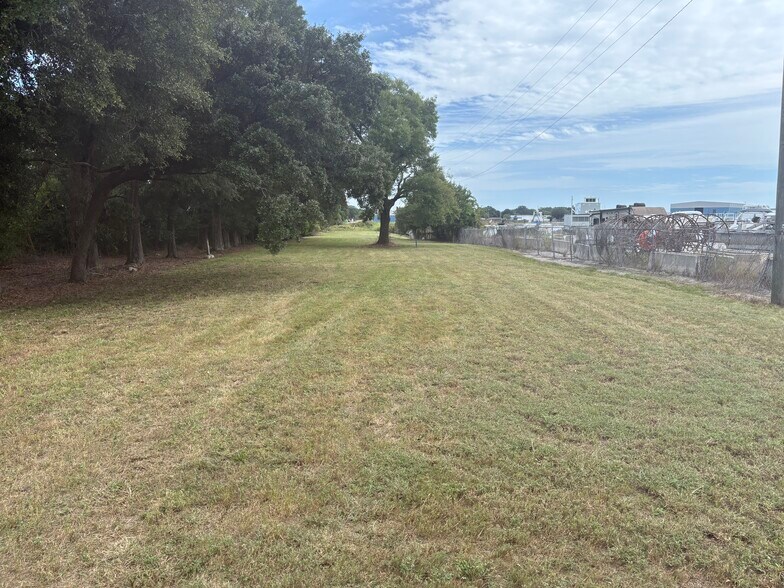 More Photos Of 290 Pinewood Lane, Pensacola Land For Sale